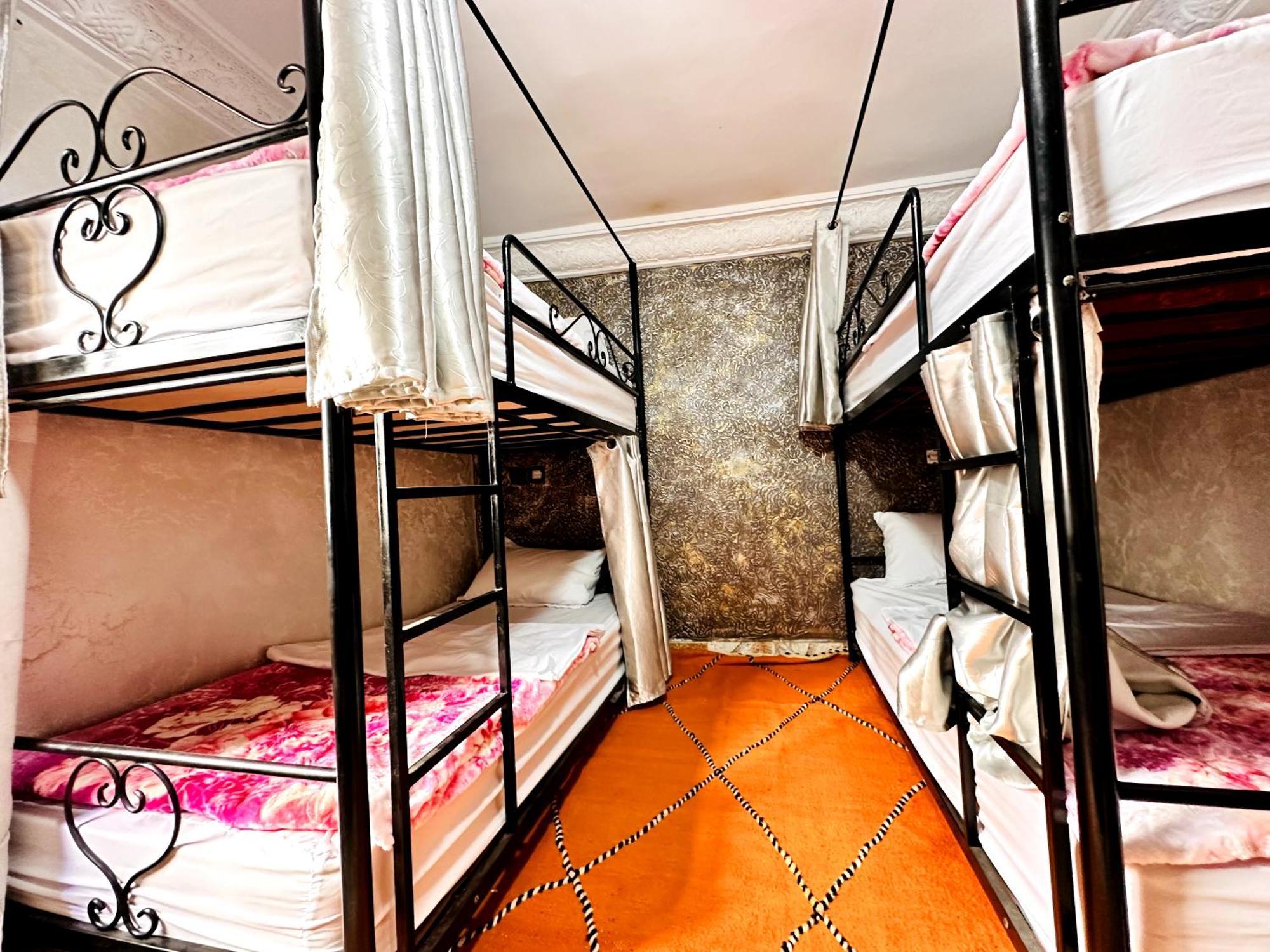 Atlas Hostel Тагазут Екстериор снимка
