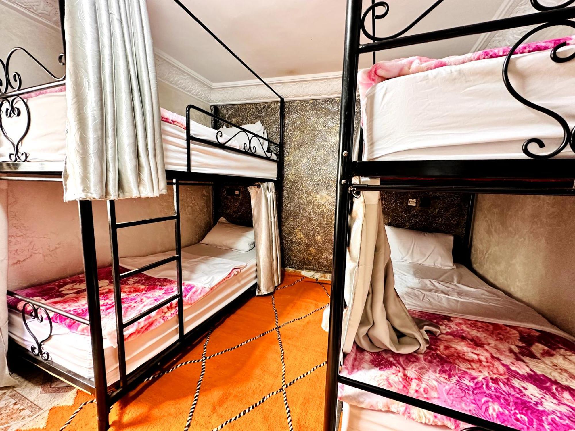 Atlas Hostel Тагазут Екстериор снимка
