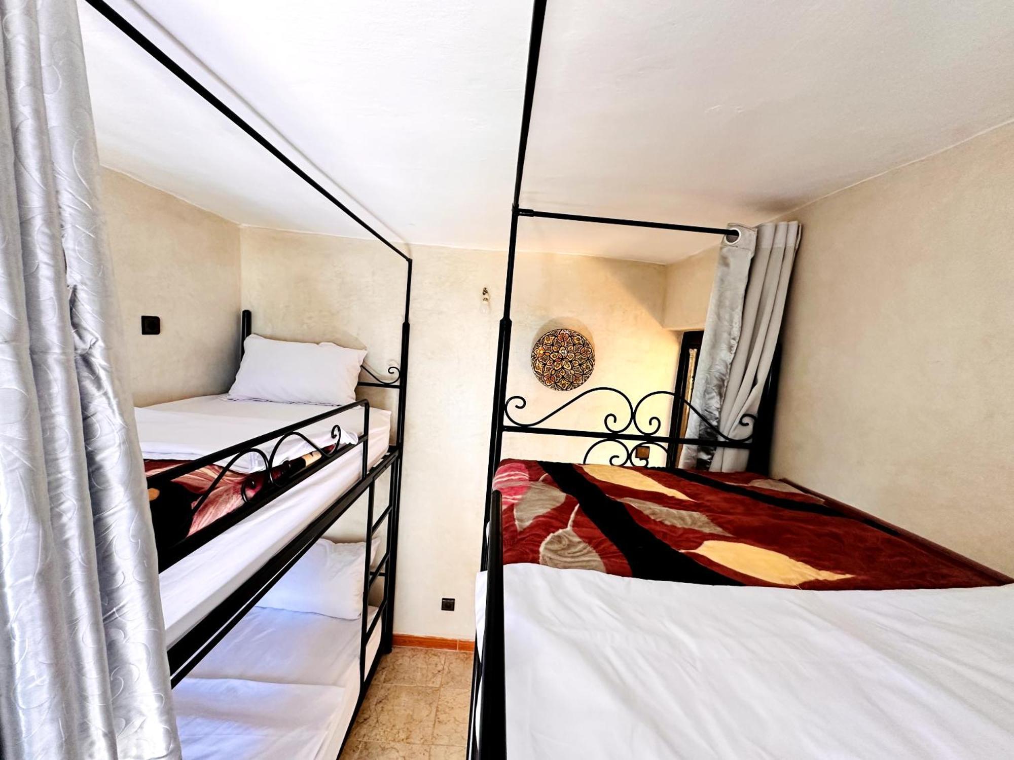 Atlas Hostel Тагазут Екстериор снимка