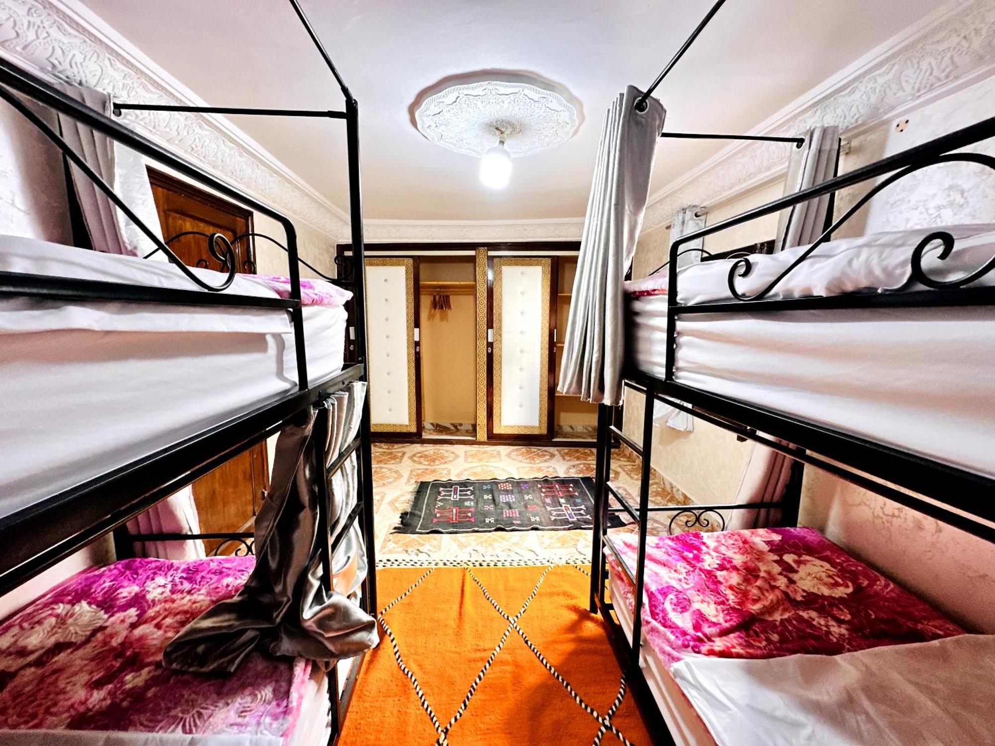 Atlas Hostel Тагазут Екстериор снимка
