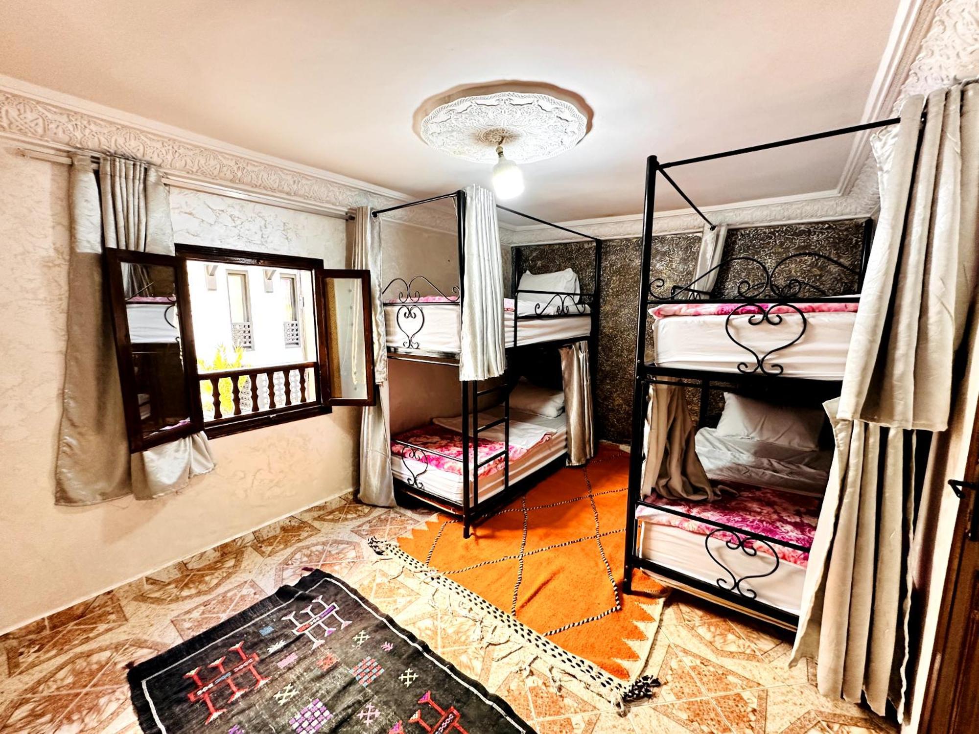 Atlas Hostel Тагазут Екстериор снимка