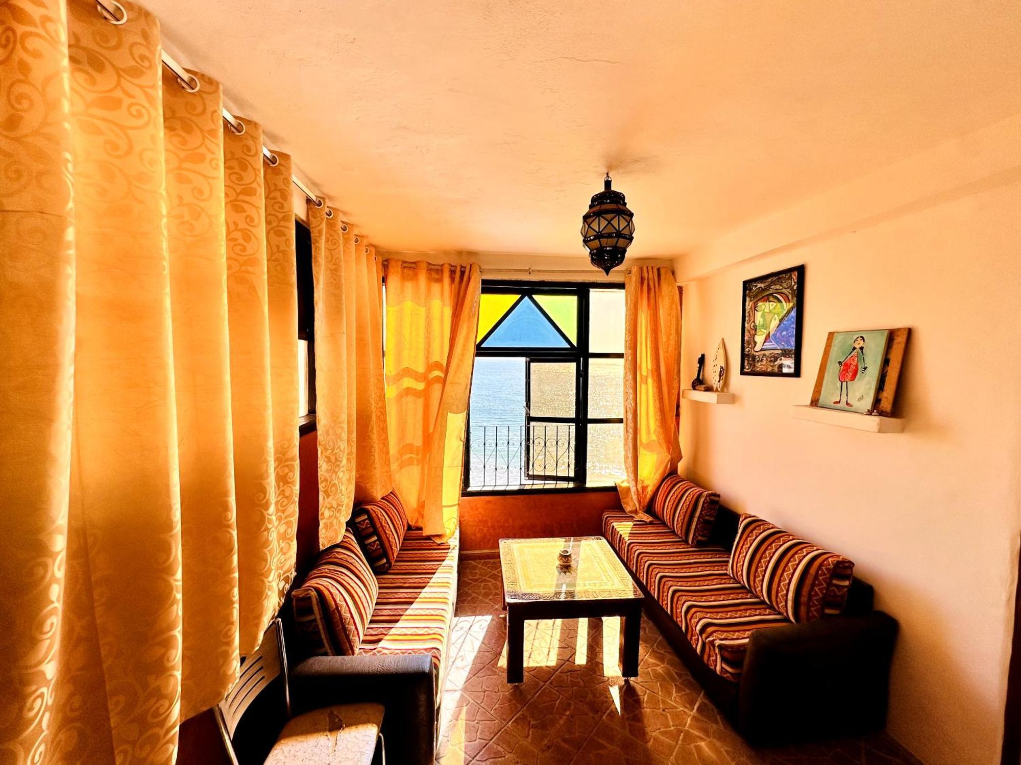 Atlas Hostel Тагазут Екстериор снимка